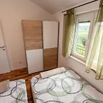Semesterbostad House Mablo With Pool & Jacuzzi *