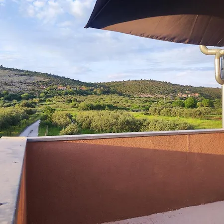 House Mablo With Pool & Jacuzzi