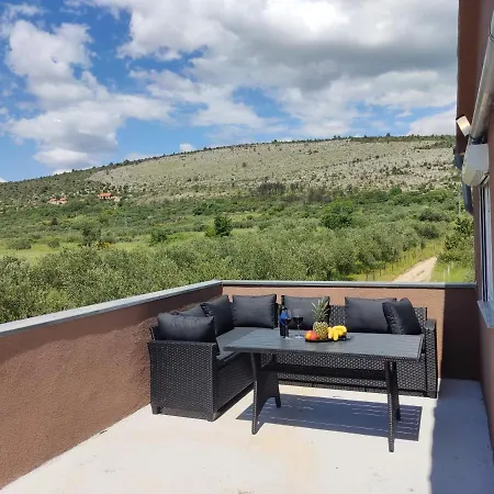 House Mablo With Pool & Jacuzzi Sibenik