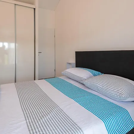 House Mablo With Pool & Jacuzzi *