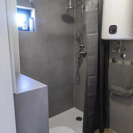Дом отдыха House Mablo With Pool & Jacuzzi Шибеник