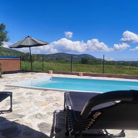 House Mablo With Pool & Jacuzzi