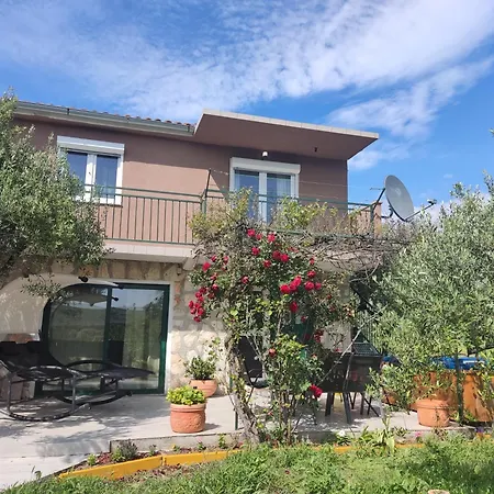 House Mablo With Pool & Jacuzzi *