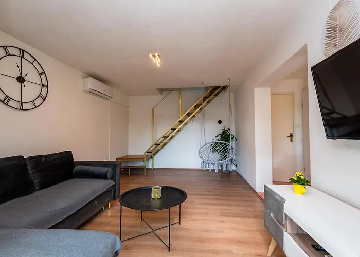 House Mablo With Pool & Jacuzzi * שיבניק