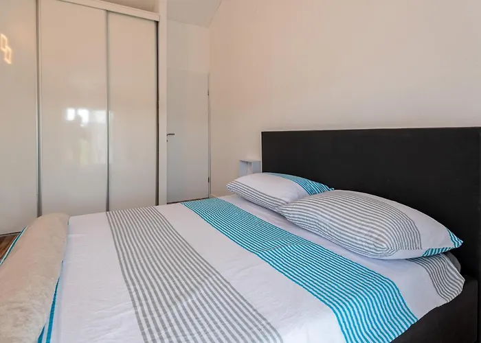 House Mablo With Pool & Jacuzzi *