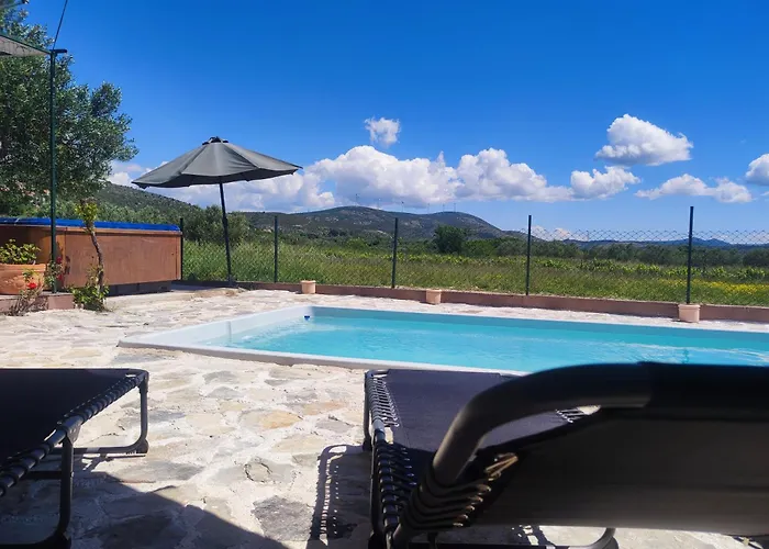 House Mablo With Pool & Jacuzzi