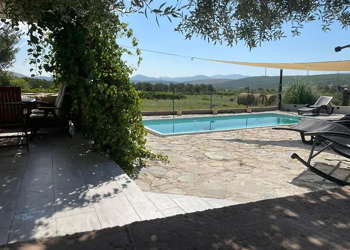 Dom wakacyjny House Mablo With Pool & Jacuzzi Szybenik